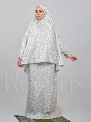 Floral Ruffle Prayer Set